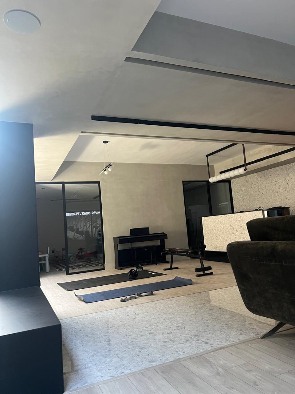 White painted false ceiling in a living room